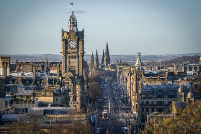 Police confirm death of 74-year-old man after 'severed head' found following bus collision on Edinburgh street