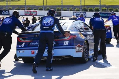 NASCAR Cup Series Releases Lineup For Xfinity 500 At Martinsville