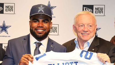 Jerry Jones Explains Ezekiel Elliott Situation, Praises Running Back’s Leadership