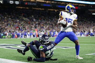 Watch: Demarcus Robinson makes spectacular game-winning one-handed catch in OT