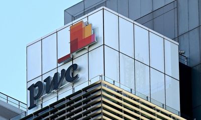 Australian federal police begin search of PwC headquarters amid tax leaks scandal