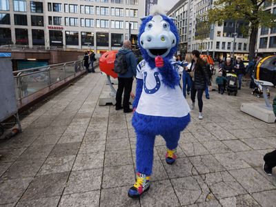 Colts mascot Blue gets rough with fourth graders in halftime game