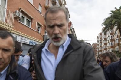 King Felipe Faces Angry Residents During Flood Visit