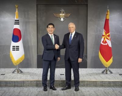 South Korea And EU Condemn North Korea's Troop Dispatch