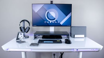 I just tested this glass standing desk with integrated RGB lighting — and it’s perfect for your laptop