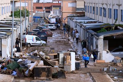 Desperate flood-stricken residents in Valencia town claim French rescuers first to help