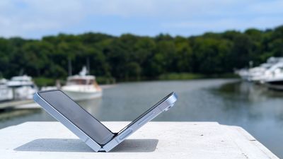Samsung is again rumored to be working on a cheaper Galaxy Z Flip 6