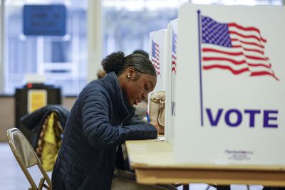 How does voting work in the US election?