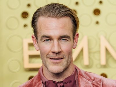 James Van Der Beek will strip off to raise cancer awareness after diagnosis