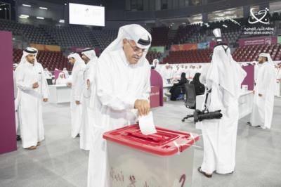 Qatar Votes On Ending Limited Legislative Elections