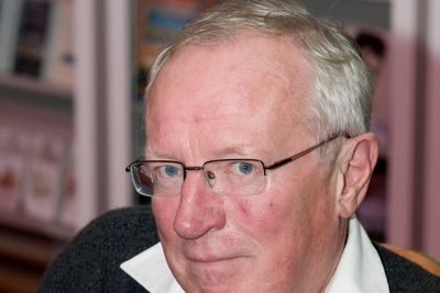 University to set up public archive on work of journalist Robert Fisk