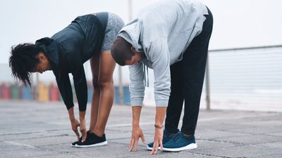 A physical therapist says doing these back stretches can ease your lower back pain when you run