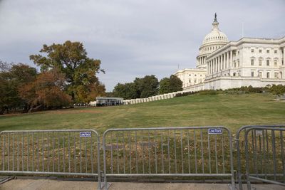 Police arrest man who had torch lighter, flare gun at Capitol doors - Roll Call