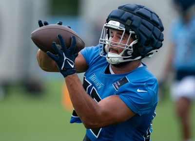 Titans add four to the practice squad