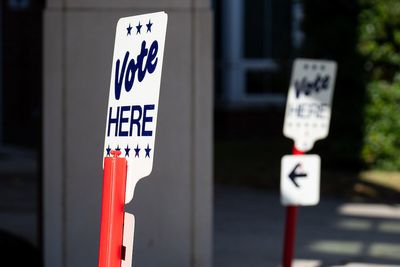 Trump takes first two swing states as AP calls NC, Georgia - Roll Call