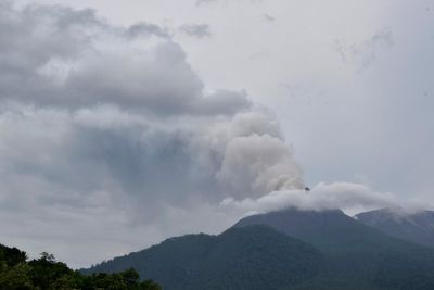 What to know about the eruptions of Mount Lewotobi Laki Laki that killed 9 in Indonesia