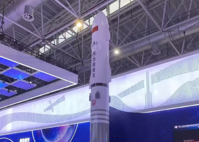 China unveils new heavy rocket that looks eerily similar to SpaceX Starship