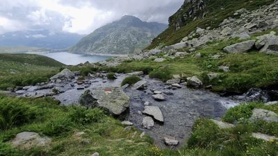 Melting glacier reveals mysterious cart-like contraption on European hiking trail