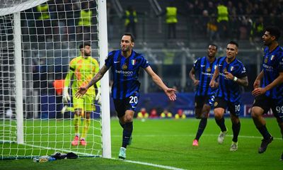 Calhanoglu’s controversial spot-kick earns Inter victory against Arsenal