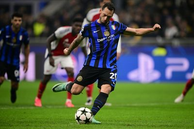 Inter Milan Sink Arsenal In Champions League, Atletico Sting PSG Late On