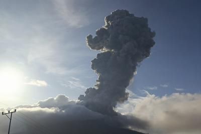 Mount Lewotobi Laki Laki Erupts Again, No Casualties Reported