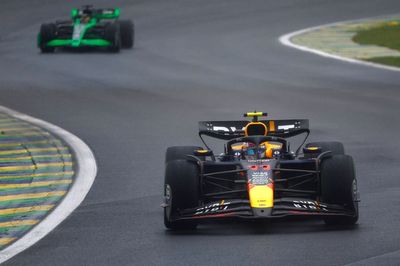 Horner: "Nothing evident" stopping Perez from following Verstappen Brazil GP recovery