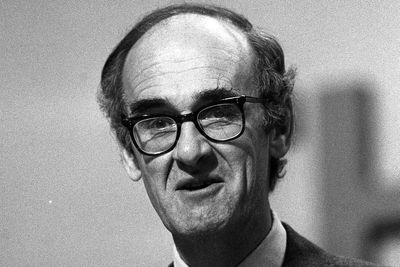 Sir John Nott, defence secretary during Falklands War, dies aged 92