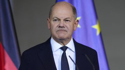 Uncertainty looms over Germany as Scholz navigates political crisis