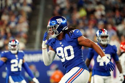 Saints add former Giants defensive end to their practice squad