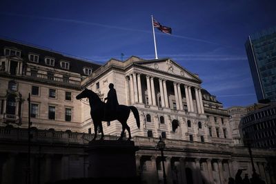 Bank of England cuts interest rates as borrowing costs to fall ‘gradually’