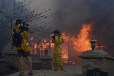 Southern California Edison Implements Power Shutoffs Amid Growing Wildfire