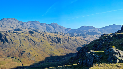 “I wanted to see if I could still do it" - 90-year-old man climbs England's tallest mountain