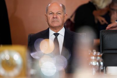 Pressure piles on Germany’s Scholz to hold quick elections after coalition collapses