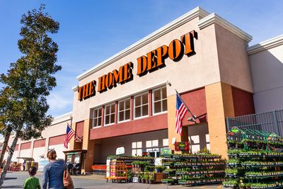 HD Earnings Preview: Is Home Depot a Buy Ahead of Its Q3 Report?