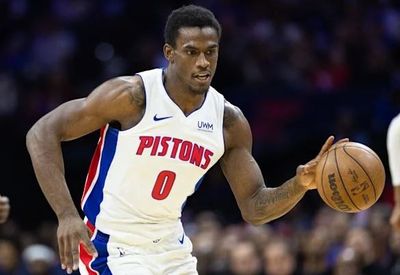 Pistons' Jalen Duren Exits Loss to Hornets with Ankle Injury