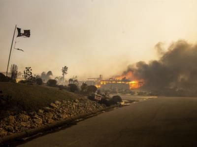 Ventura County Provides Shelters And Support During Mountain Fire