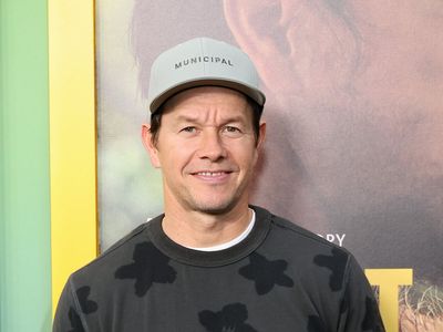 Mark Wahlberg’s new restaurant goes up in flames right before ribbon-cutting ceremony