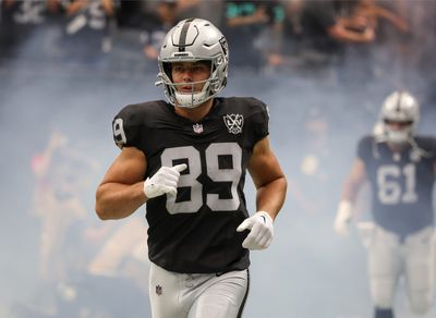 Raiders TE Brock Bowers among ESPN’s midseason Offensive Rookie of the Year frontrunners