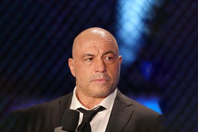 Rogan asks Trump to "unite people"