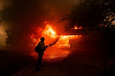 Thousands Told To Flee Wildfire Near Los Angeles