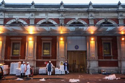 Plan to move historic Smithfield and Billingsgate markets to Dagenham halted