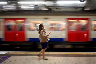 London travel news LIVE: Tube and Overground meltdown as TfL network hit by suspensions and delays