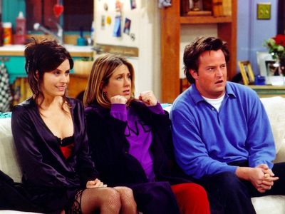 Courteney Cox reveals which of Monica’s clothes from Friends Jennifer Aniston kept