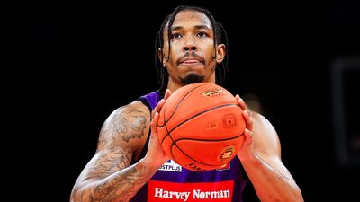 Kings overrun Phoenix for comeback NBL win