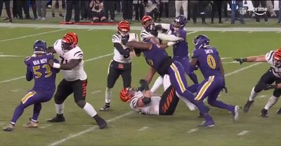 Al Michaels rightfully rips refs after 2 missed penalties on Bengals conversion