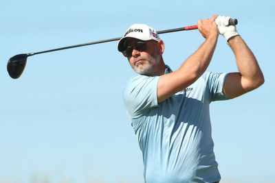 Paul Waring sets new course record to open five-shot lead in Abu Dhabi