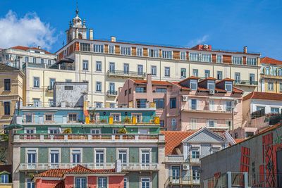 Lisbon residents call for a referendum on banning holiday lets in residential units