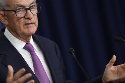 Fed Chair Powell digs in for a fight as markets debate Trump economic plan