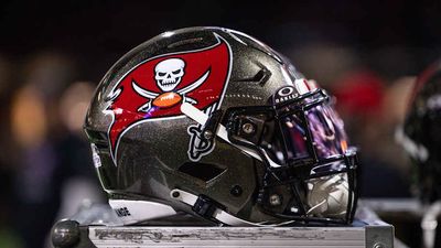 Buccaneers Make Donation to Family of Fan Killed in Car Accident Before Game Monday