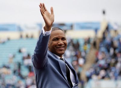 Thousands turn out for inauguration of Botswana's new president, who calls for unity